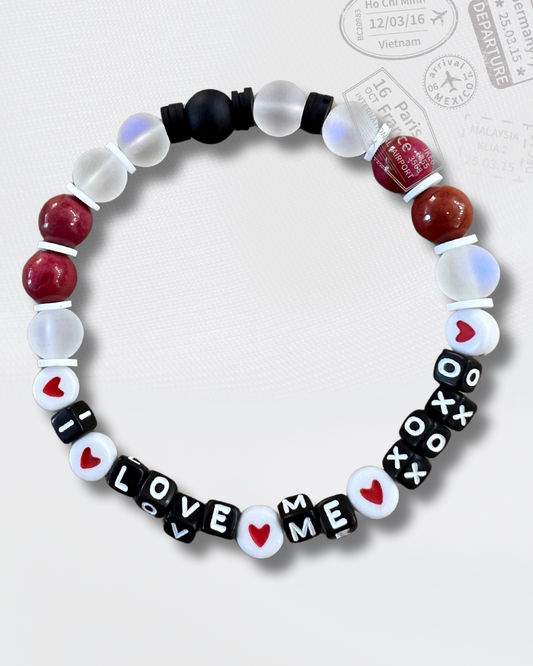 Bracelet: Love Me XO